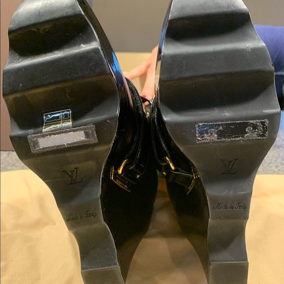 100% Authentic Louis Vuitton Runway Black Leather Wedge Multi Strap Boots - Picture 8 of 12